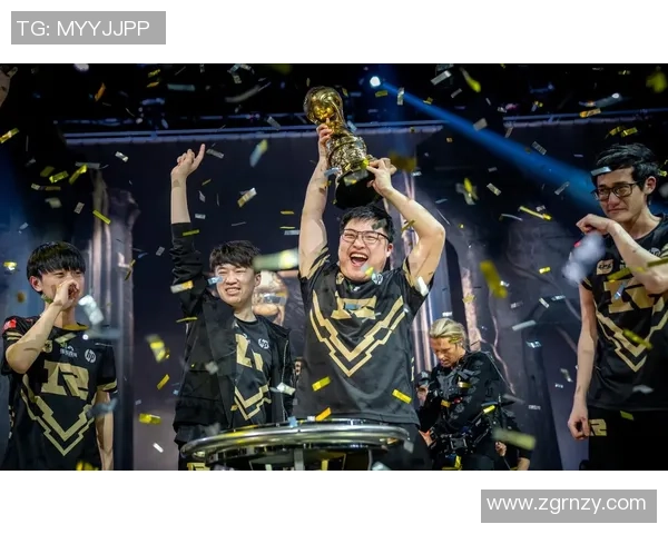 足球星uzi从草根到传奇的成长之路与辉煌时刻回顾 足球星uzi从草根到传奇的成长之路与辉煌时刻回顾