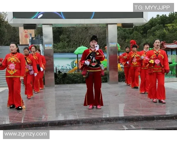 全球足球明星排名榜解析:各国球员实力对比与星级评估 全球足球明星排名榜解析:各国球员实力对比与星级评估